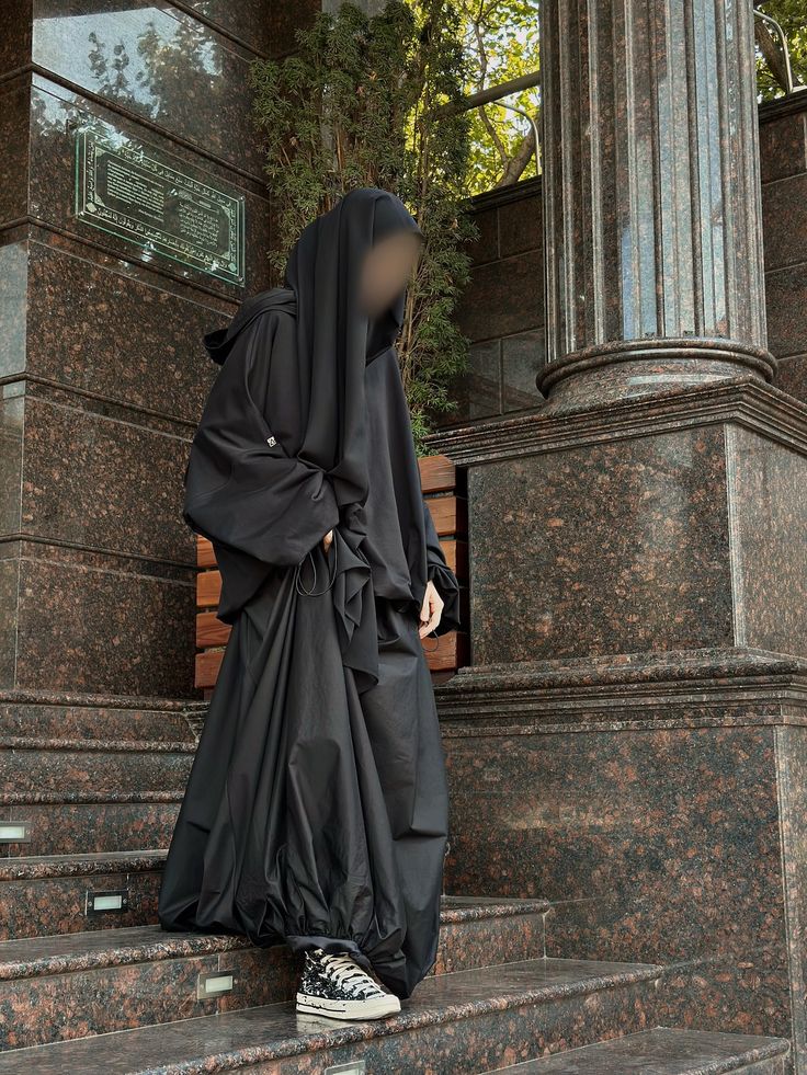 Oversized Modern Hooded Abaya with Tapestry Back Patch